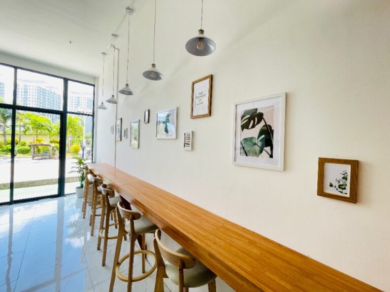 Cafe 19