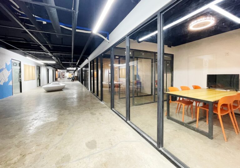 Group Classroom 18